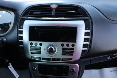 Lancia Delta 1.6 MJT DPF Platino (18)