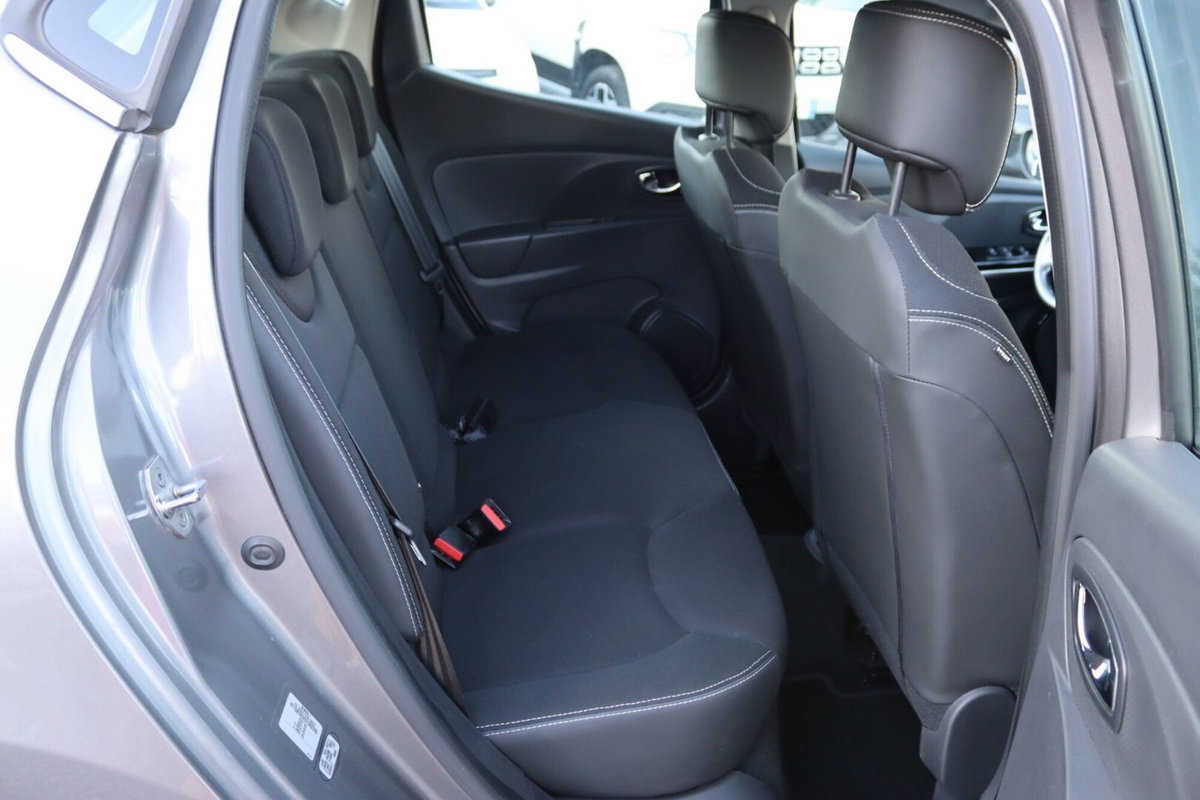 Renault Clio 1.5 dCi 8V 75CV 5 porte Costume National (18)
