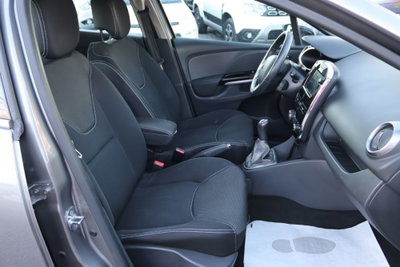 Renault Clio 1.5 dCi 8V 75CV 5 porte Costume National (19)