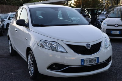 Lancia Ypsilon 1.2 69 CV 5 porte Silver usata