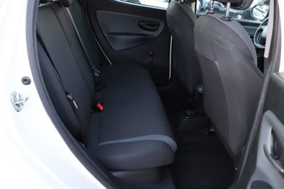 Lancia Ypsilon 1.2 69 CV 5 porte Silver (15)