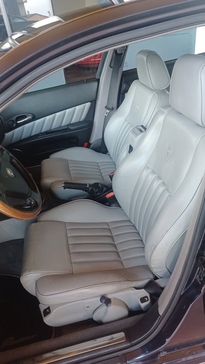Alfa Romeo 166 2.5i V6 24V cat (9)