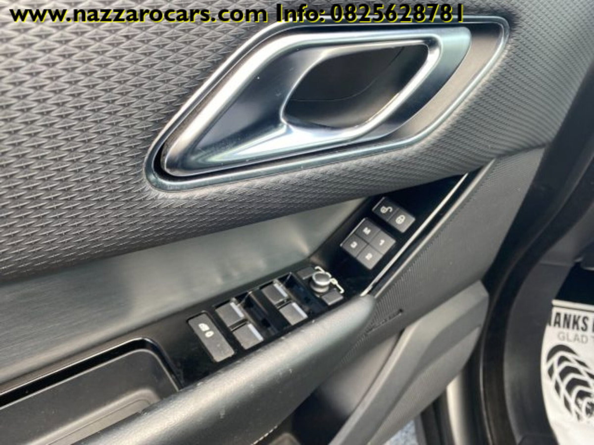 Land Rover Range Rover Velar 2.0D I4 240 CV R-Dynamic (20)