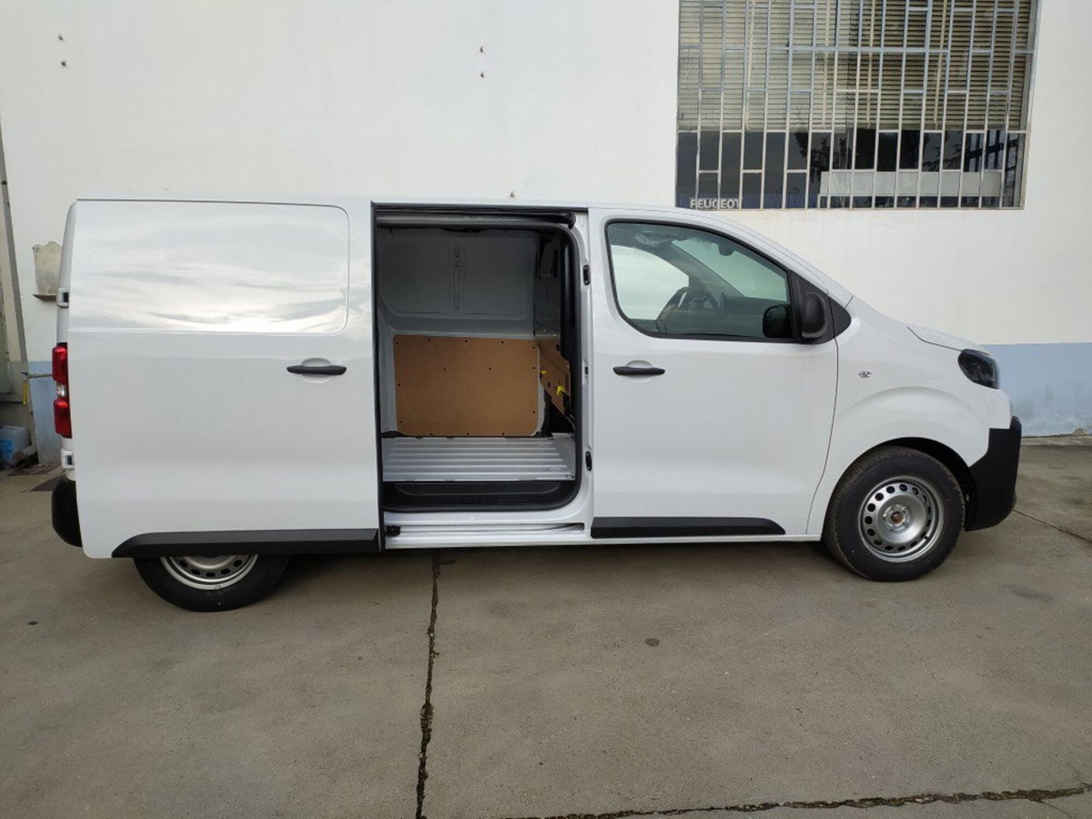 Peugeot Expert Furgone long 2.2 diesel 150cv S&S (5)