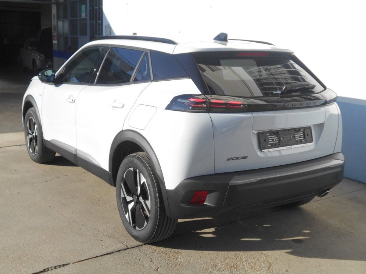 Peugeot 2008 1.2 puretech Allure s&s 130cv eat8 (5)