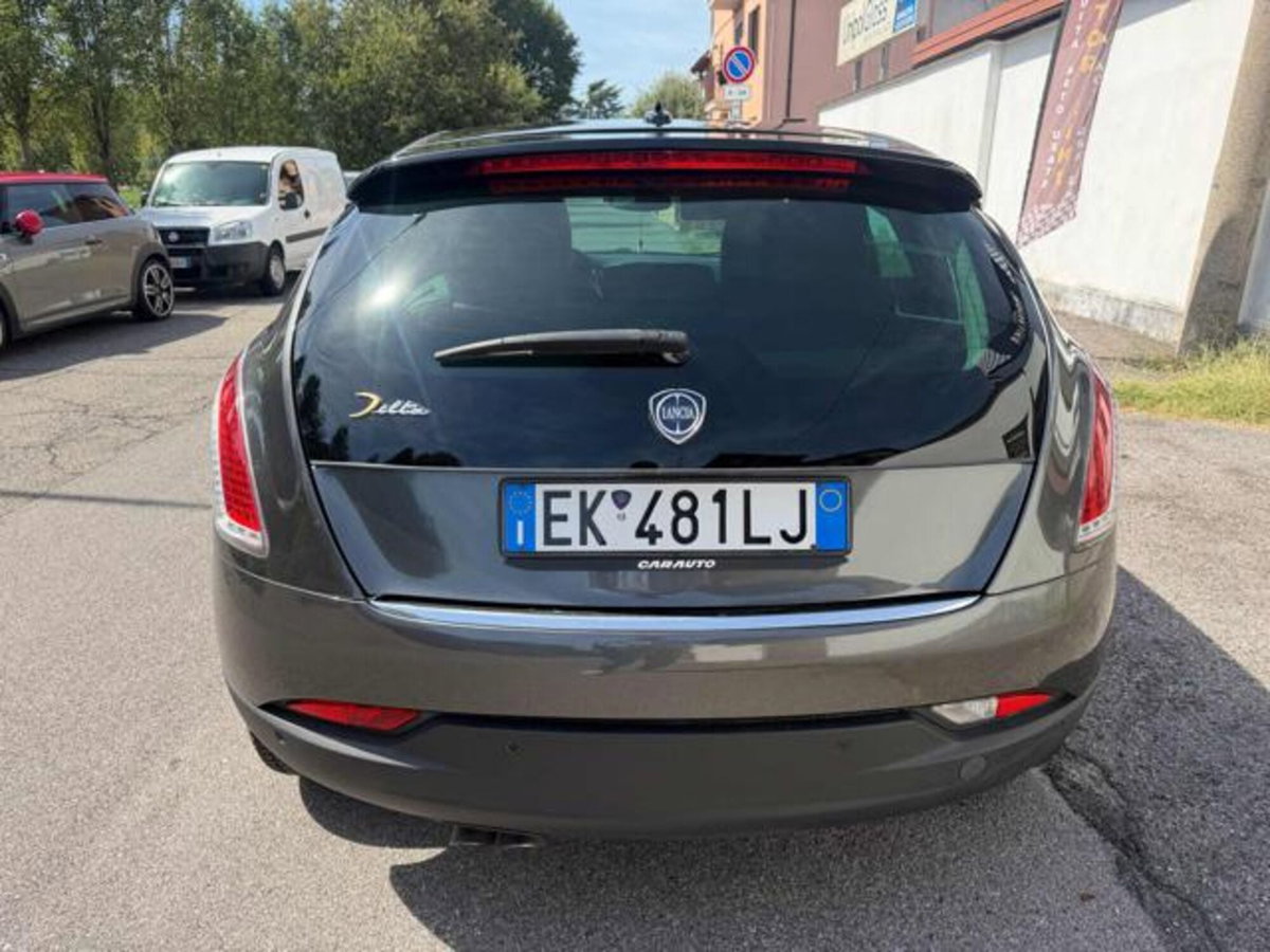 Lancia Delta 1.8 Di Turbo-Jet Sportronic Platinum (4)