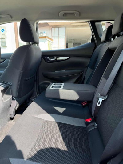 Nissan Qashqai 1.3 DIG-T 160 CV DCT Business (11)