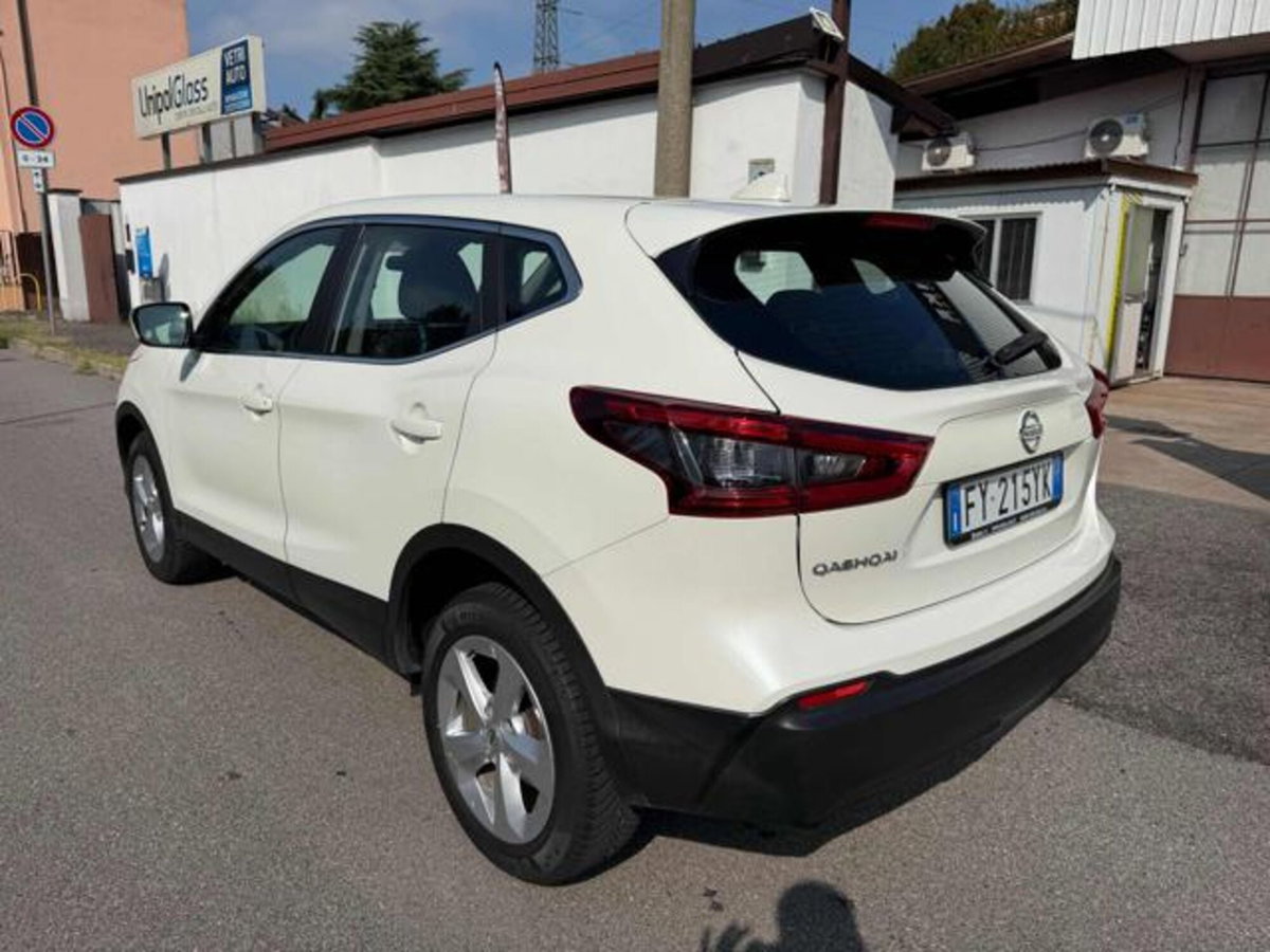 Nissan Qashqai 1.3 DIG-T 160 CV DCT Business (3)