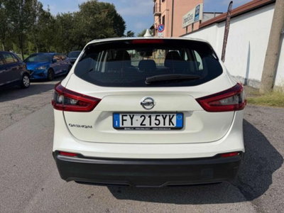Nissan Qashqai 1.3 DIG-T 160 CV DCT Business (4)