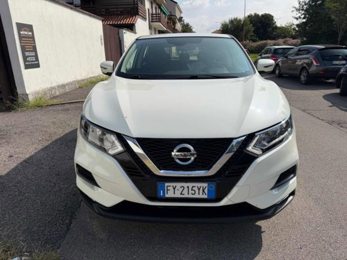 Nissan Qashqai 1.3 DIG-T 160 CV DCT Business (8)