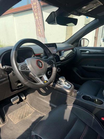 Renault Arkana E-Tech 145 CV R.S. Line (9)