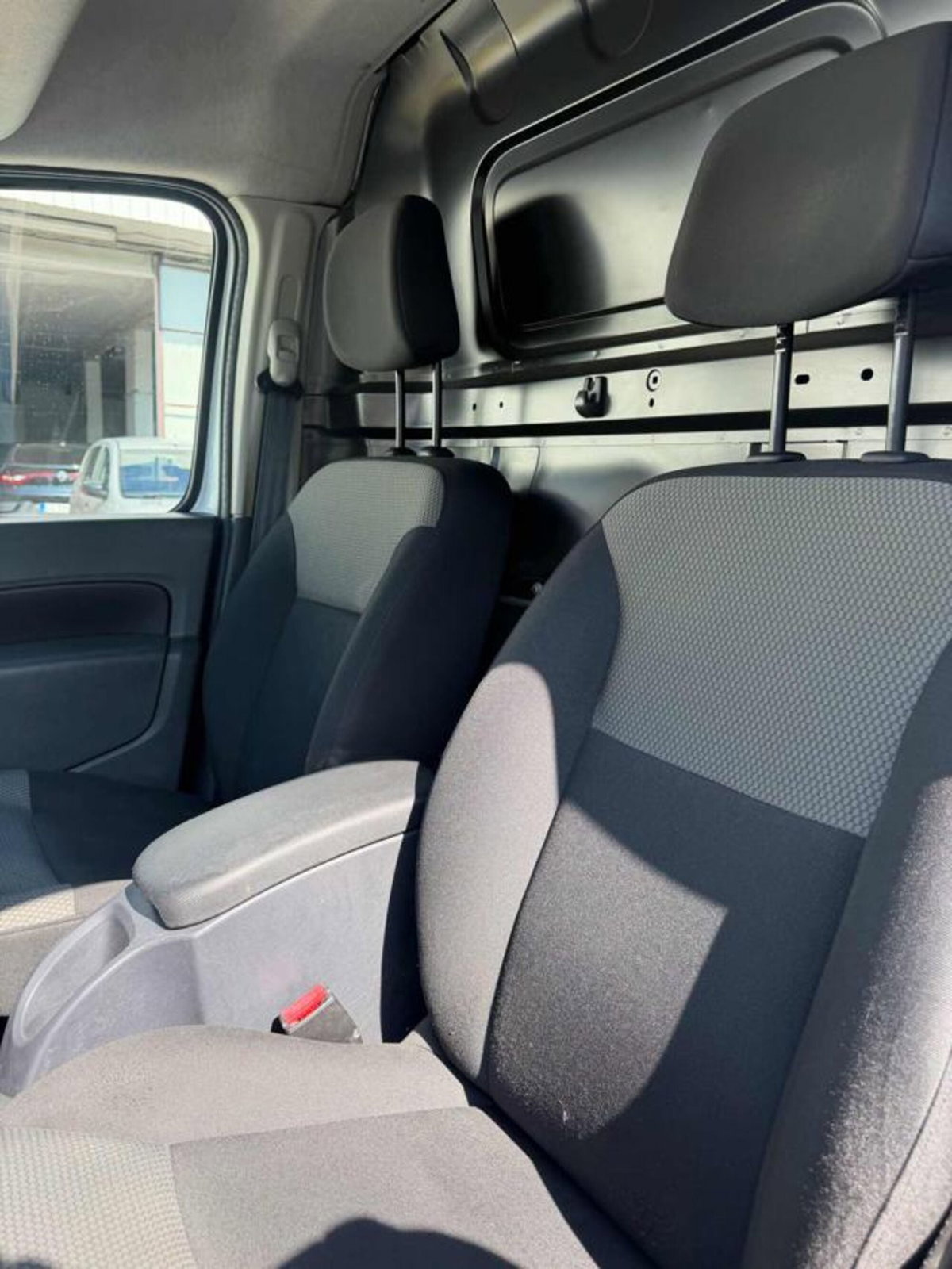 Renault Kangoo Z.E. 4p. Express Maxi Combi (4)