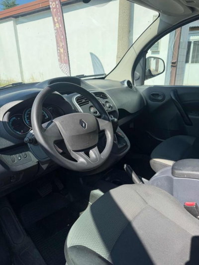 Renault Kangoo Z.E. 4p. Express Maxi Combi (5)