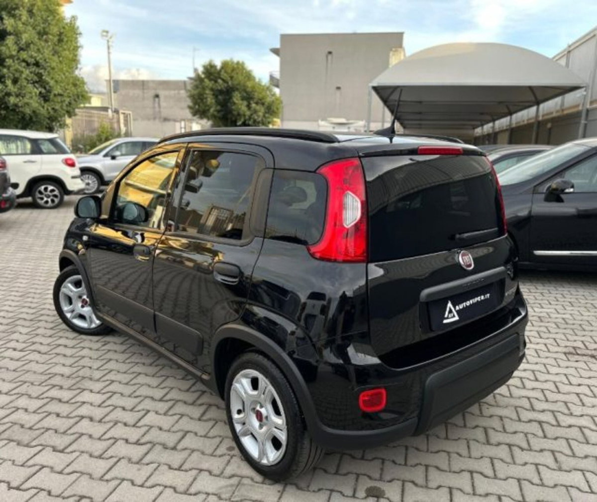 Fiat Panda 1.0 FireFly S&S Hybrid City Cross (4)