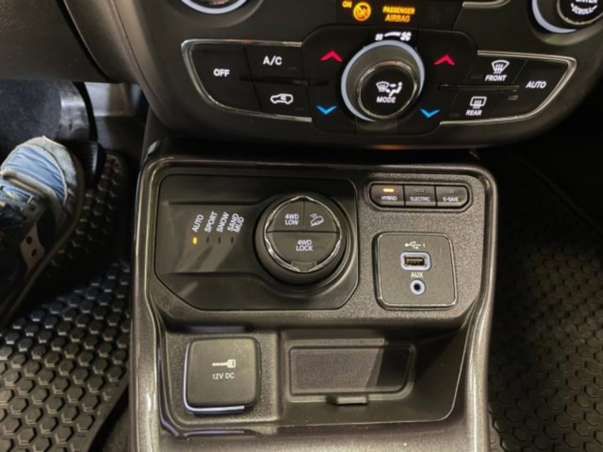 Jeep Compass 1.3 T4 240CV PHEV AT6 4xe S (14)