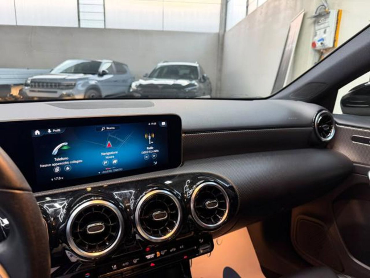 Mercedes-Benz Classe A 160 Sport (12)