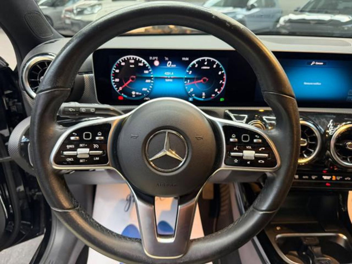 Mercedes-Benz Classe A 160 Sport (9)