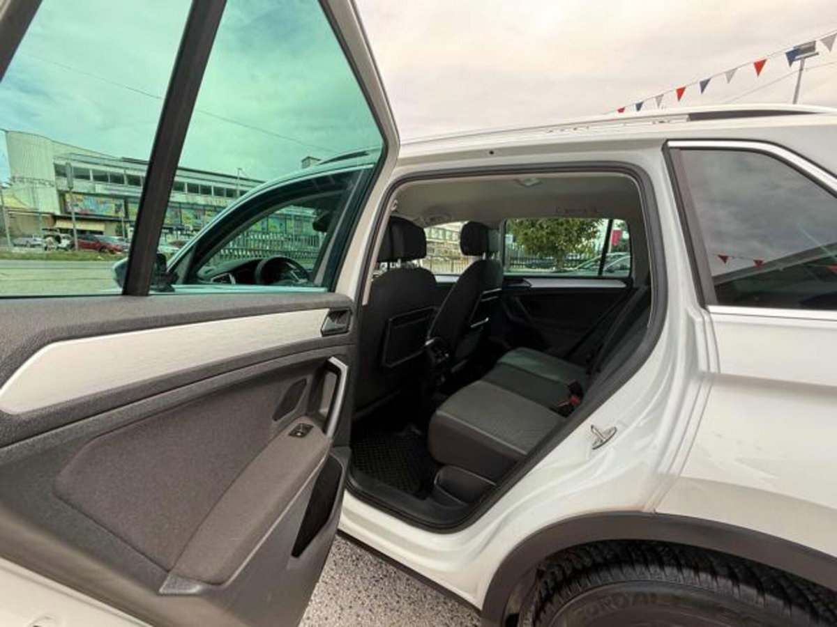 Volkswagen Tiguan 1.6 TDI SCR Business BlueMotion Technology (14)