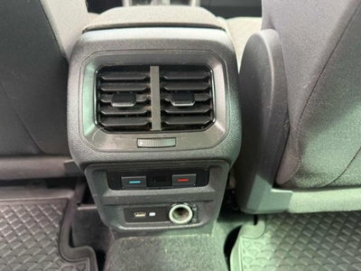 Volkswagen Tiguan 1.6 TDI SCR Business BlueMotion Technology (15)