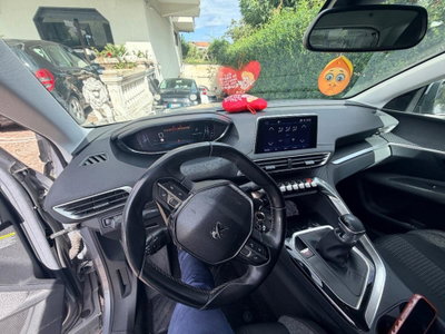 Peugeot 3008 BlueHDi 150 S&S Business (5)