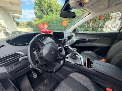 Peugeot 3008 BlueHDi 150 S&S Business (8)