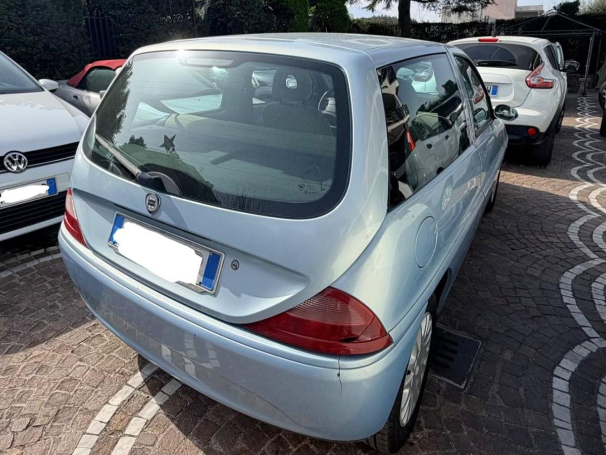 Lancia Y cat ECVT LS (2)