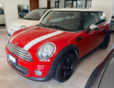 MINI Mini 1.6 16V Cooper D (4)