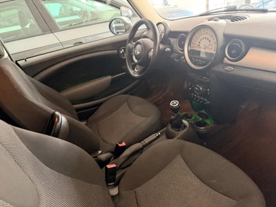 MINI Mini 1.6 16V Cooper D (7)