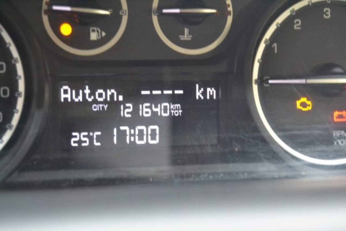 Lancia Ypsilon 0.9 TwinAir 85 CV 5 porte S&S DFN Platinum (13)