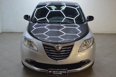 Lancia Ypsilon 0.9 TwinAir 85 CV 5 porte S&S DFN Platinum (2)