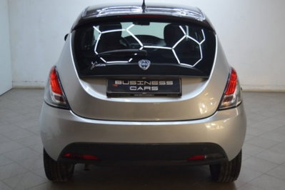 Lancia Ypsilon 0.9 TwinAir 85 CV 5 porte S&S DFN Platinum (3)