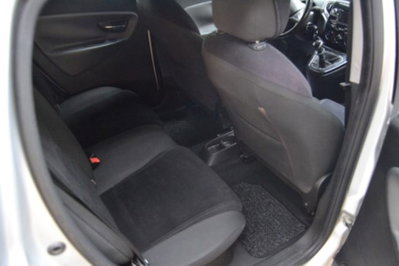Lancia Ypsilon 0.9 TwinAir 85 CV 5 porte S&S DFN Platinum (7)