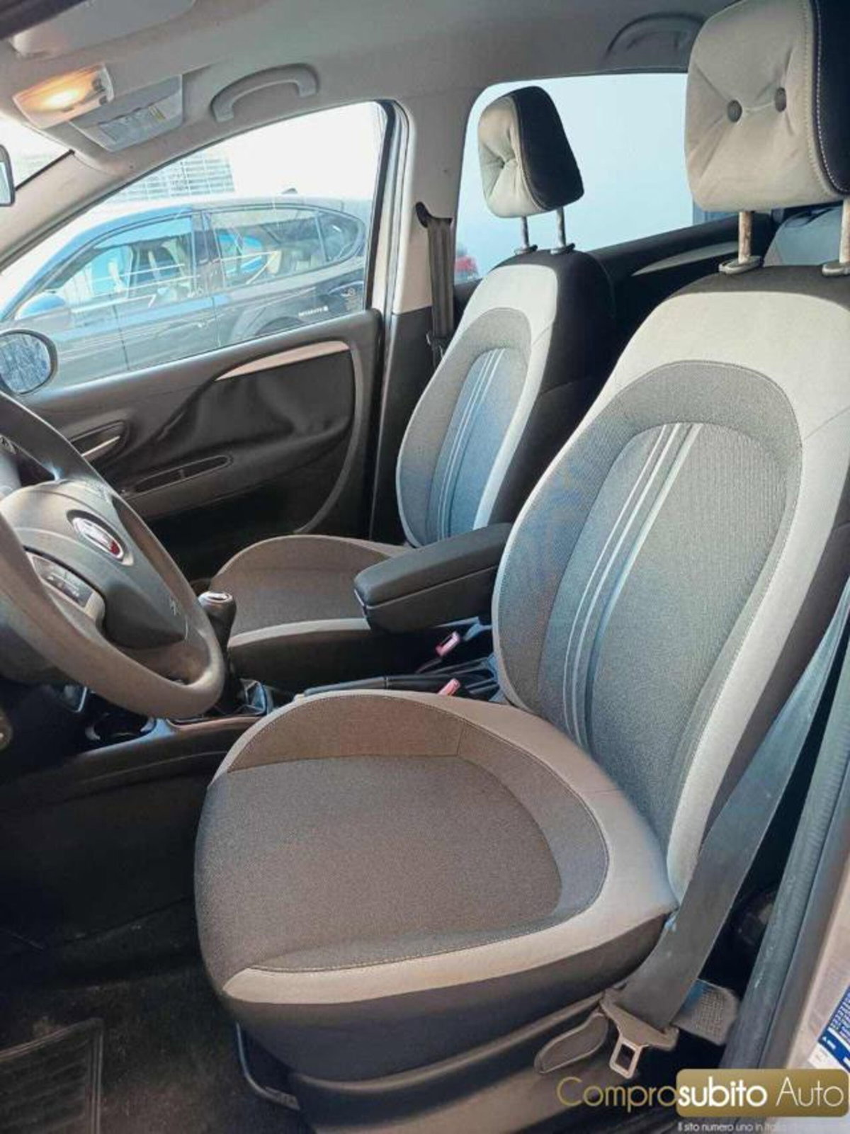 Fiat Punto Evo 1.3 Mjt 75 CV 5 porte Active (11)