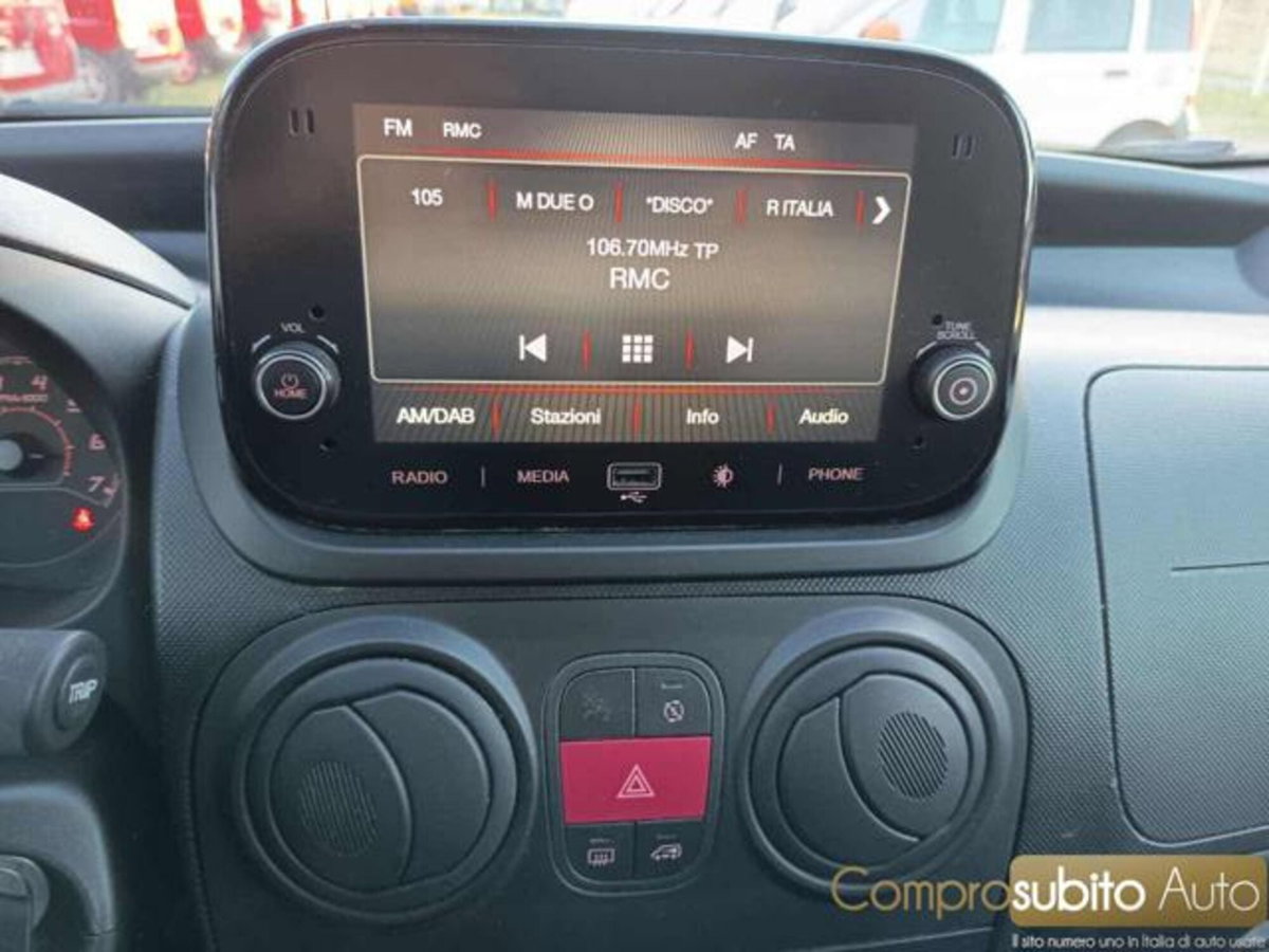 Fiat Fiorino 1.3 MJT 80CV Combinato (20)