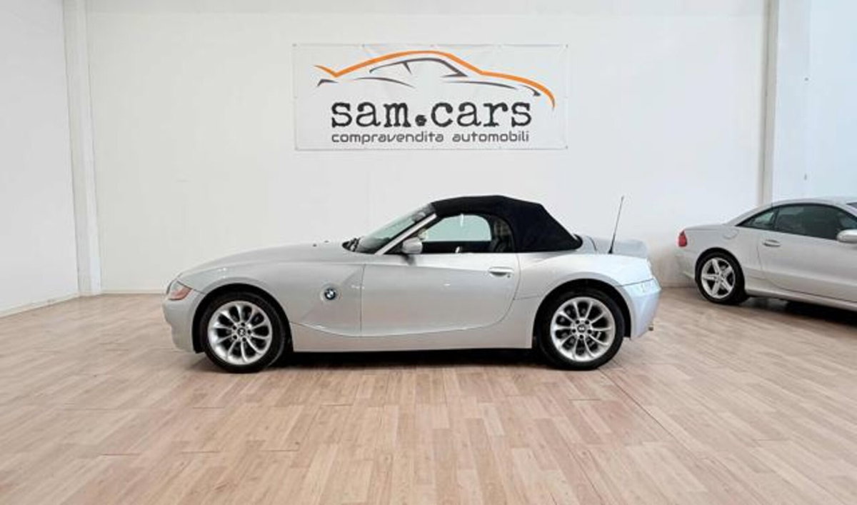 BMW Z4 Cabrio Z4 2.5i cat Roadster (2)