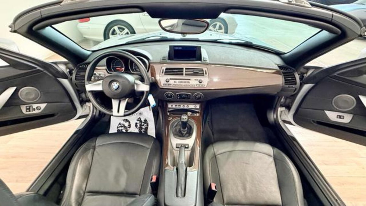BMW Z4 Cabrio Z4 2.5i cat Roadster (9)