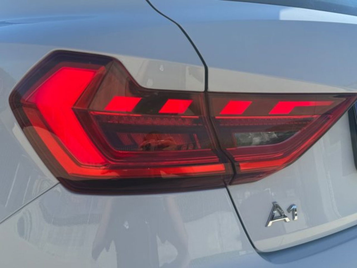 Audi A1 Sportback 25 TFSI S line edition (12)