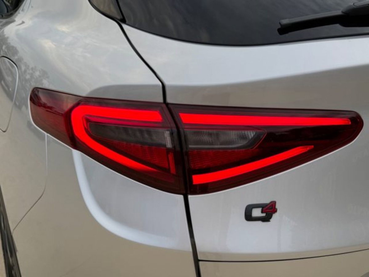 Alfa Romeo Stelvio Stelvio 2.2 Turbodiesel 190 CV AT8 Q4 Sprint (11)