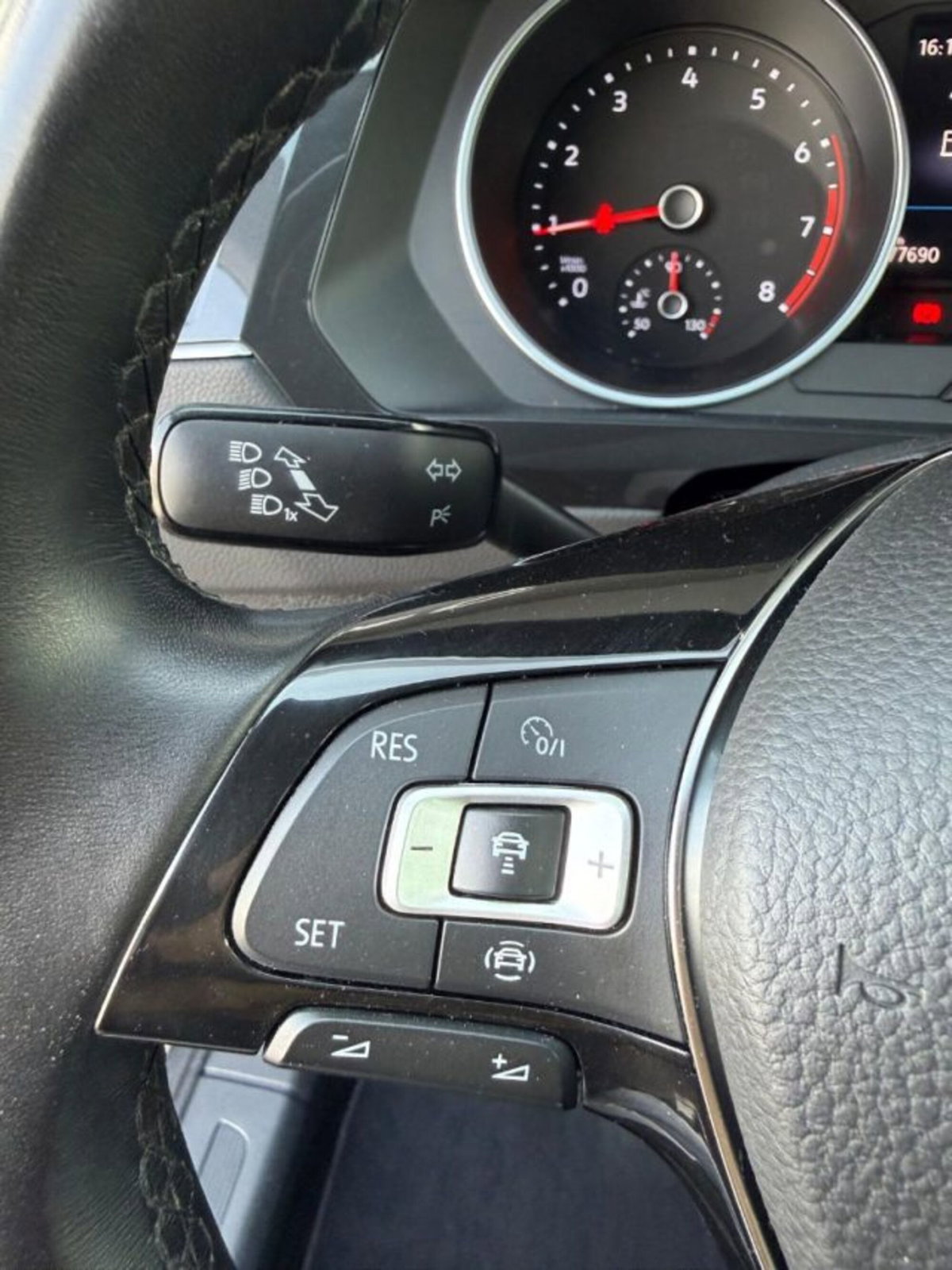 Volkswagen Tiguan 1.5 TSI Sport ACT BlueMotion Technology (13)