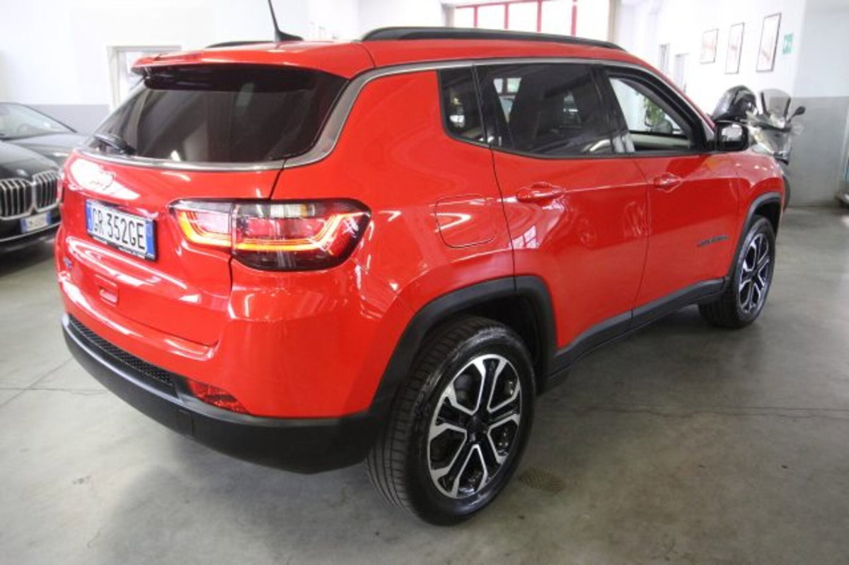 Jeep Compass 1.3 T4 190CV PHEV AT6 4xe Limited (5)