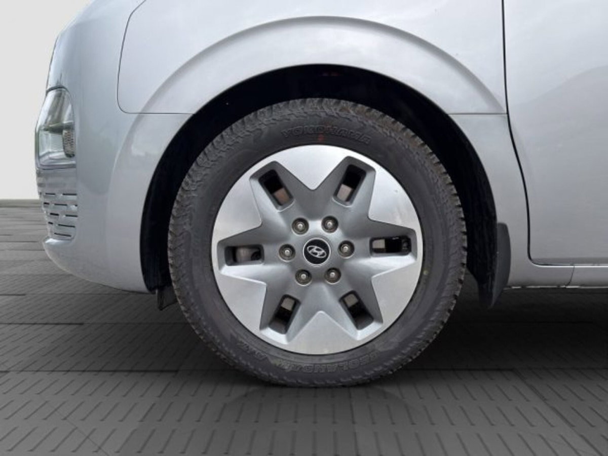 Hyundai Staria 2.2 2wd auto (17)