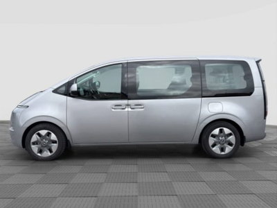 Hyundai Staria 2.2 2wd auto (2)