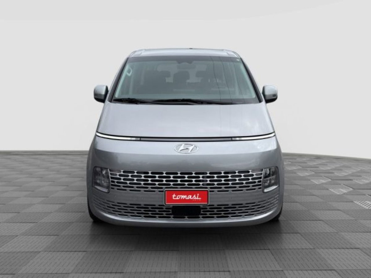 Hyundai Staria 2.2 2wd auto (8)