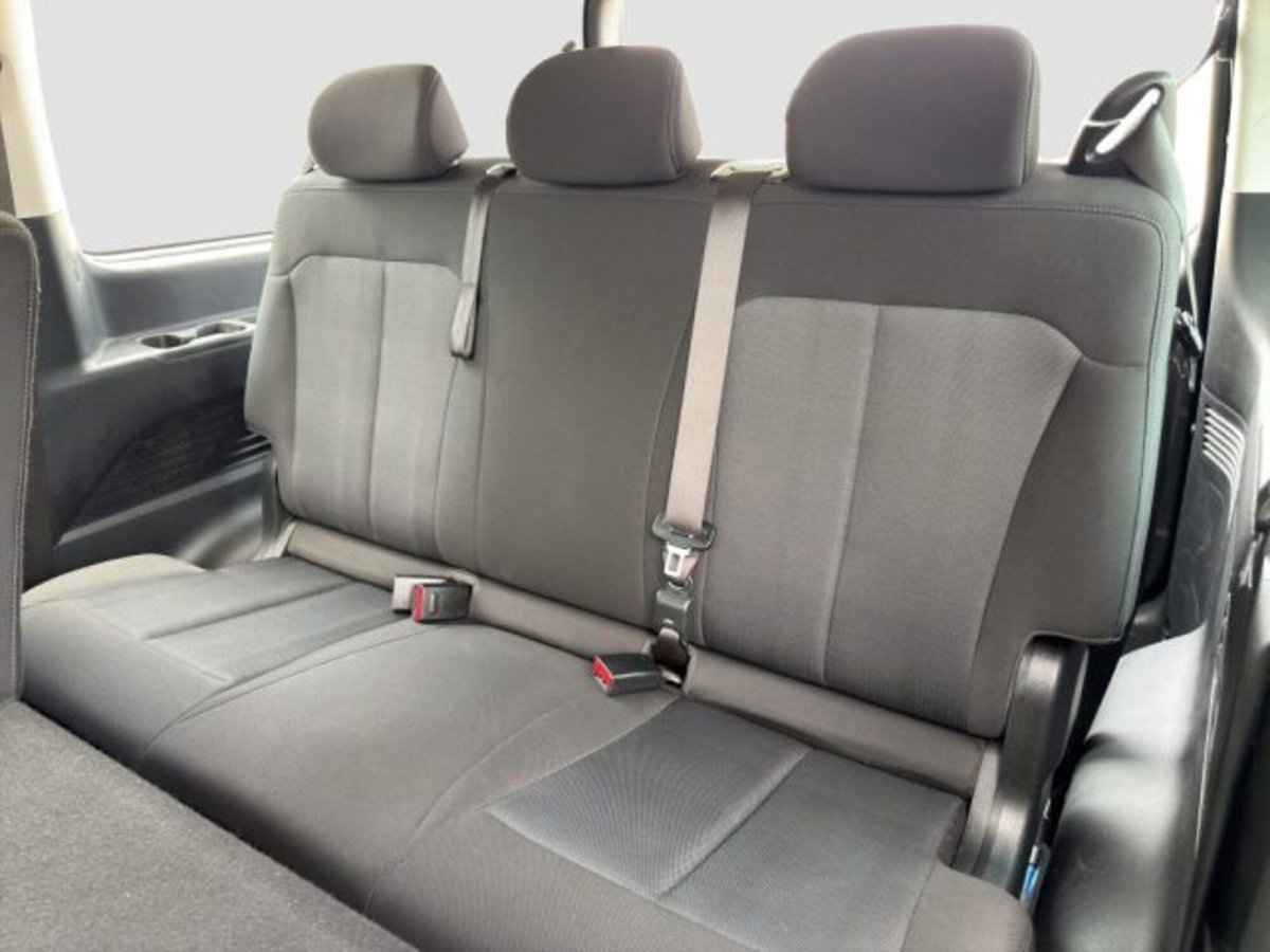 Hyundai Staria 2.2 2wd auto (12)