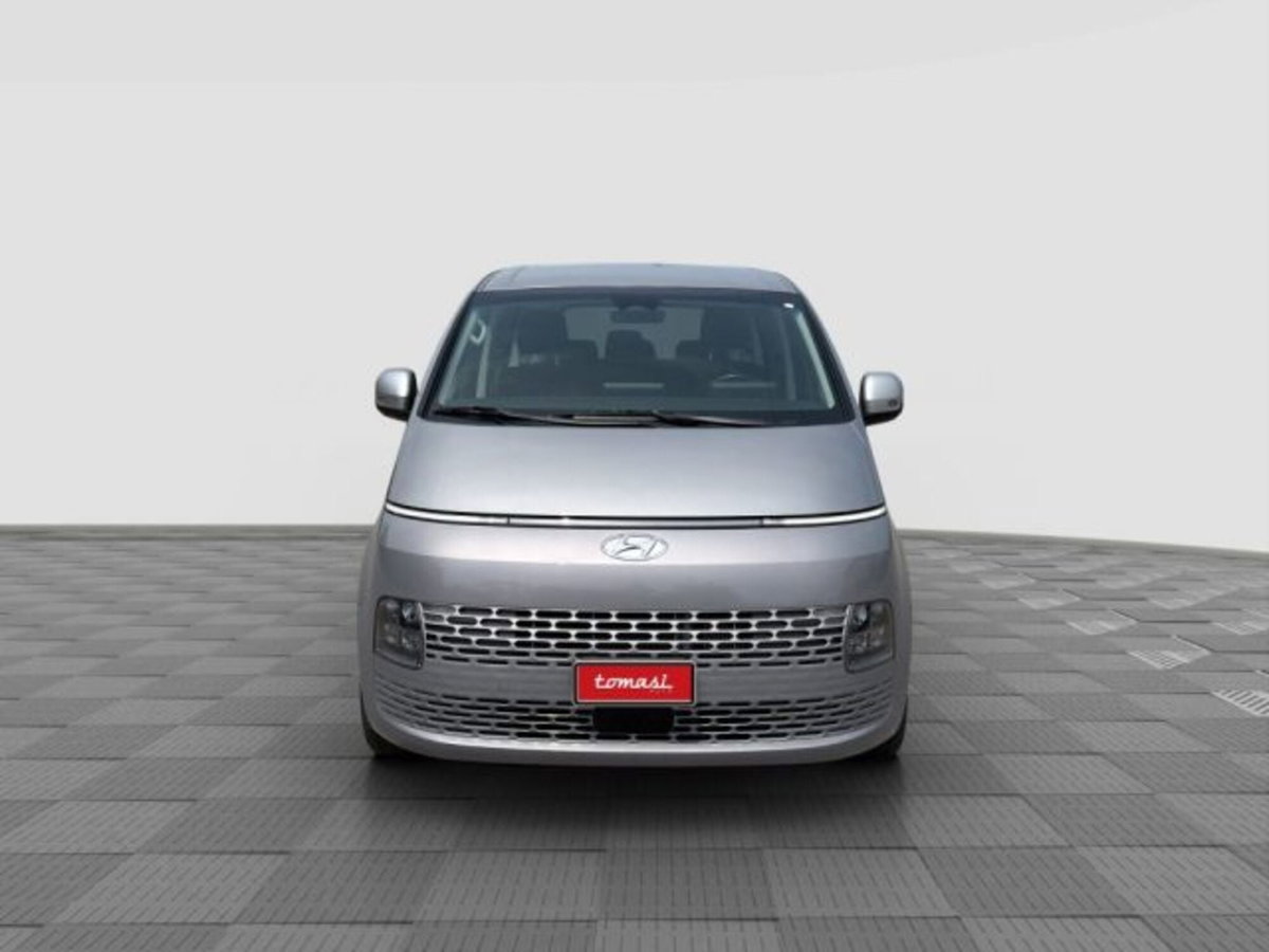 Hyundai Staria 2.2 2wd auto (8)