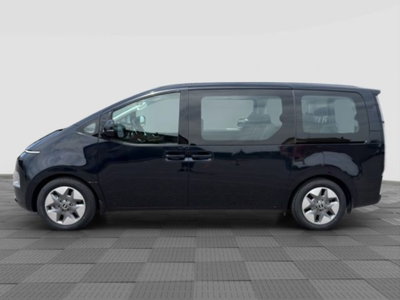 Hyundai Staria 2.2 2wd auto (2)
