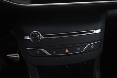 Peugeot 308 BlueHDi 130 S&S EAT8 GT Line (13)