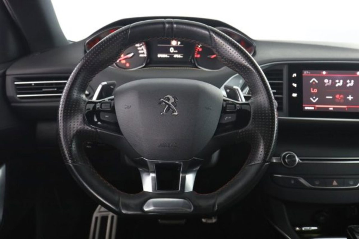 Peugeot 308 BlueHDi 130 S&S EAT8 GT Line (5)
