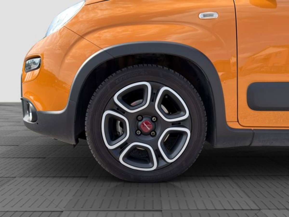 Fiat Panda 1.0 FireFly S&S Hybrid City Cross (16)