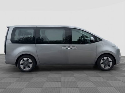 Hyundai Staria 2.2 2wd auto (6)